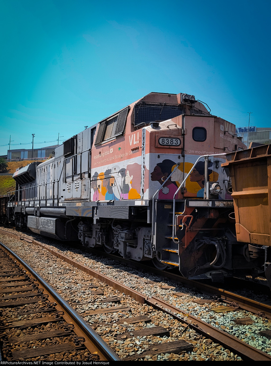 VLI 8383